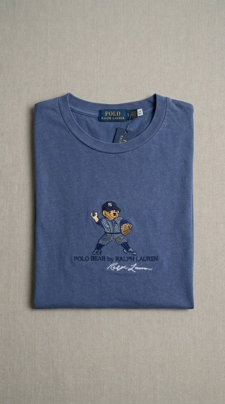 Ralph Lauren T-Shirts: Vintage Ralph Lauren Shirt – Gebraucht aus Lausanne von Kallista-Atelier
