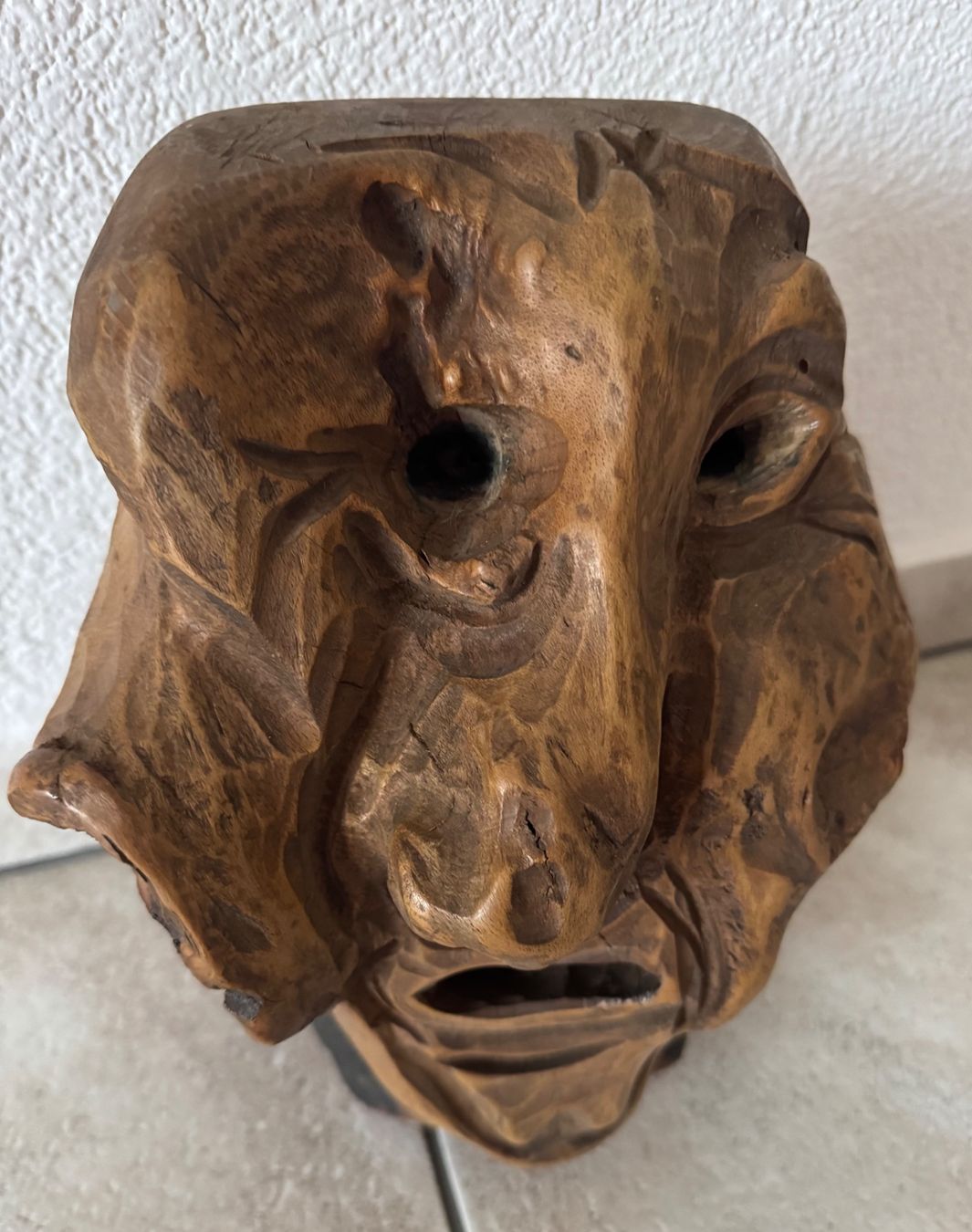Altro in Antiquarato & Arte: Holzskulptur massiv , handgeschnitzt – Usato da Oberwil-Lieli venduto da Stechri25