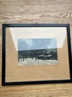 1920 Winterbild mit Haus & Schnee, gerahmt, Vintage, 1920