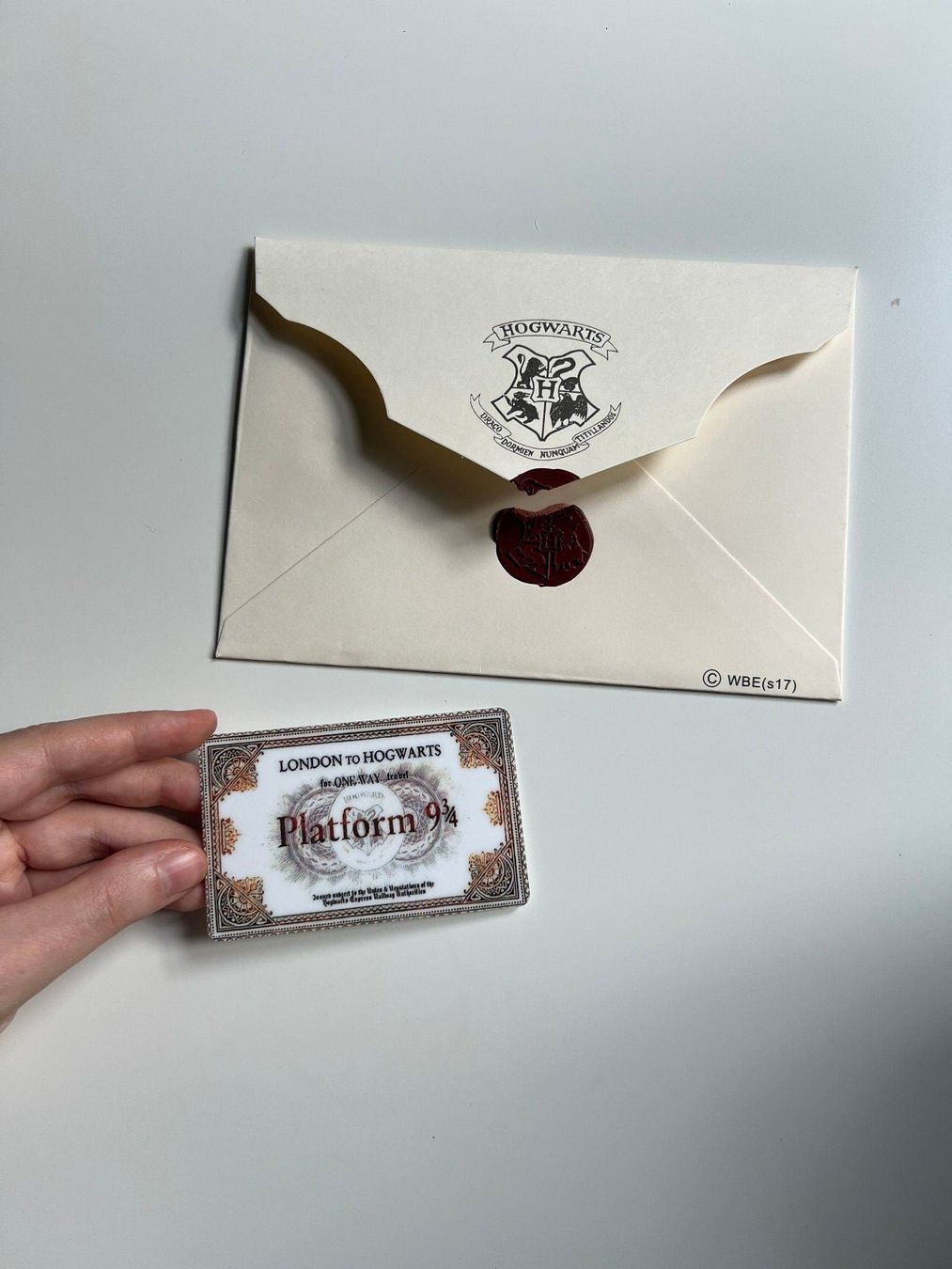 Carte collezionabili: Harry Potter Memorabilia: Hogwarts letter + train ticket – Usato da Zürich venduto da cefanie 2
