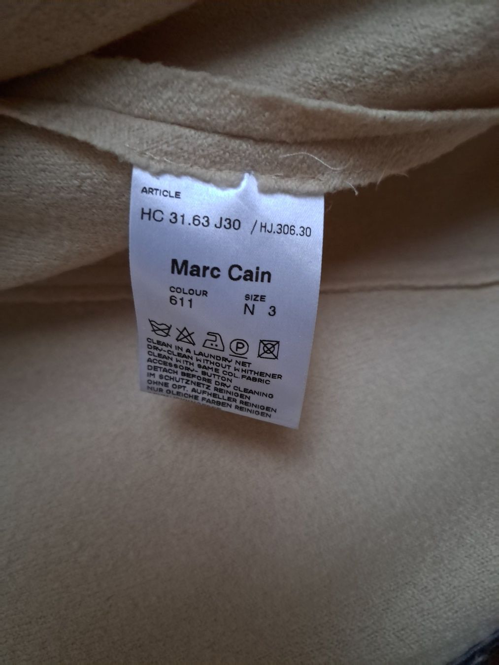 Marc Cain Jacken: MarcCain  Wolle Blaser N3 beige – Neu und originalverpackt aus Zürich von katalinw 2