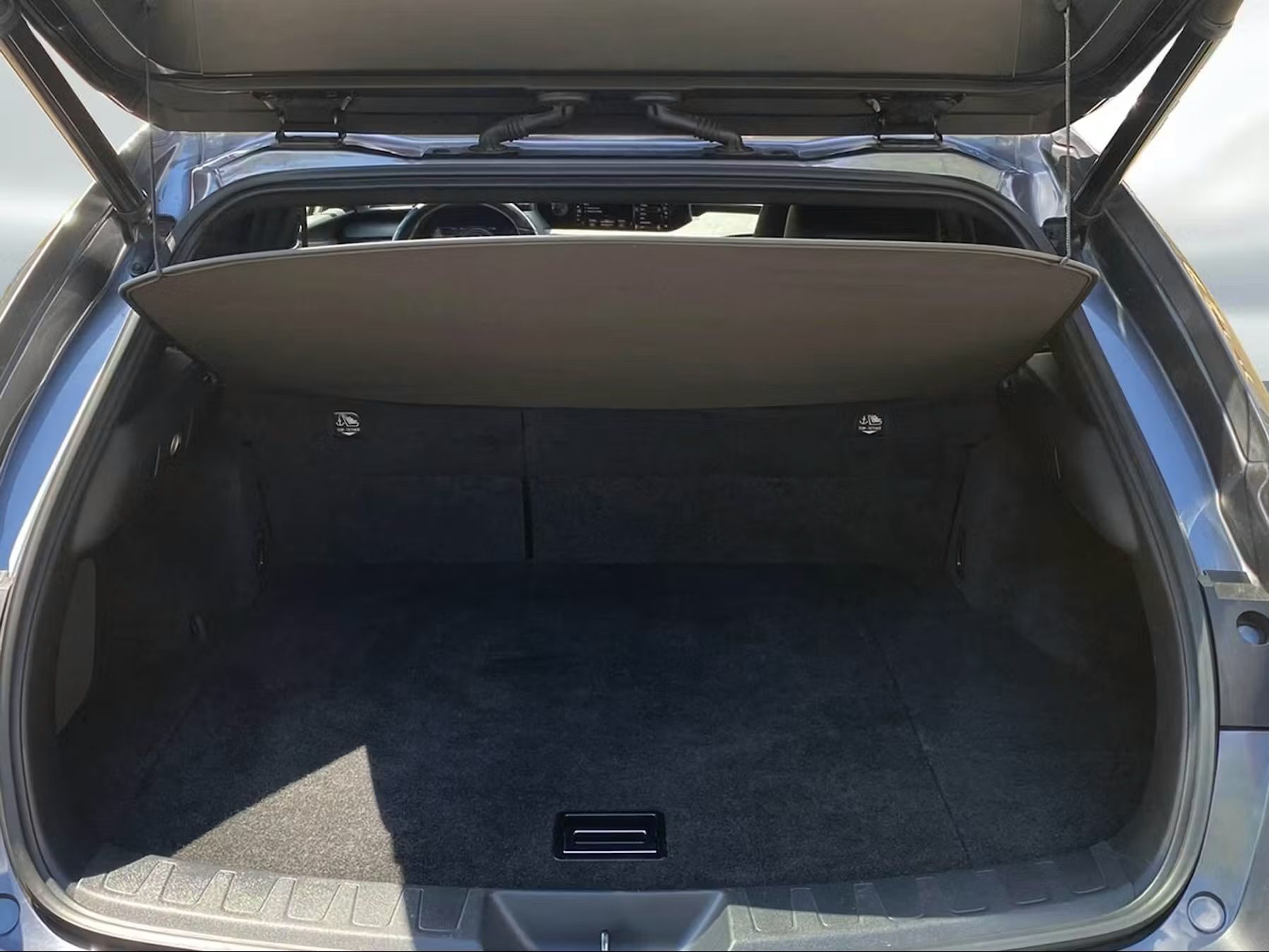 Lexus Automobili: Lexus UX 250 H – Usato da Liestal venduto da Goldart 9