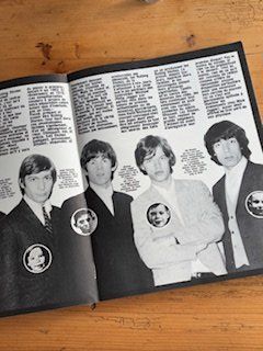 Bücher: Rolling Stones, Livre en français – Gebraucht aus Zürich von 2bis 4