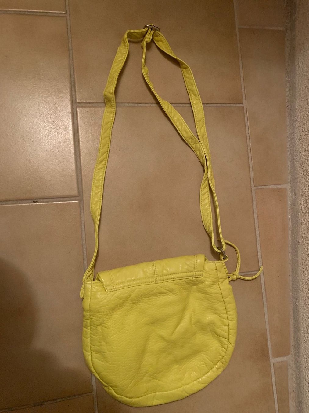 Taschen für Damen: Sac à main jaune fluo Aéropostale – Gebraucht aus MEYRIN von Gwendo10 1