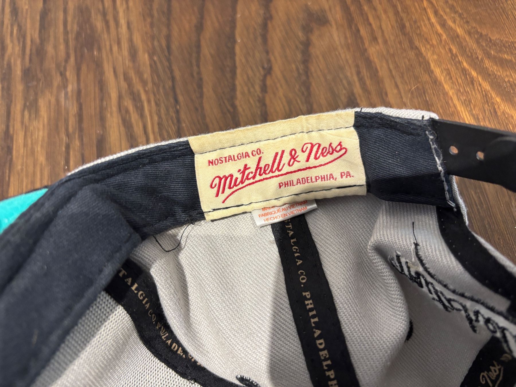 Copricapi, berretti & cappellini: New Era Las Vegas Raiders Cap – Usato da Seuzach venduto da SawyerKingwood 2