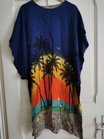 cooles Strandkleid mit speziellem Print selber genäht