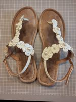 Sommer Tamaris Sandalen mit Blumen, Grösse 40,