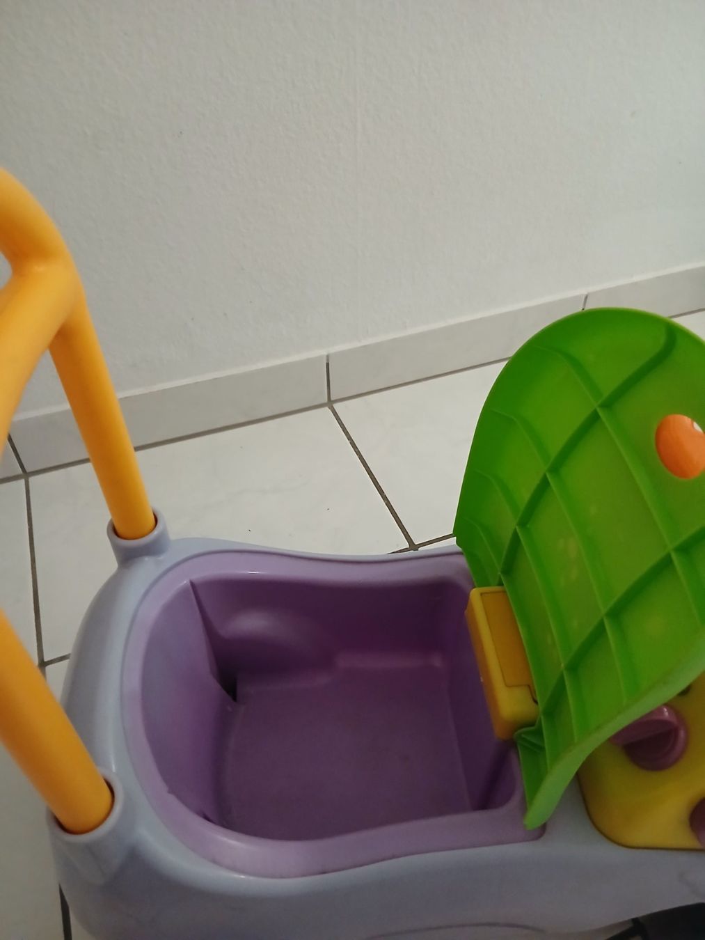 Veicoli per bambini: Bobby car mit Musik/ Kinder Auto – Usato da Bronschhofen venduto da magda_m 2