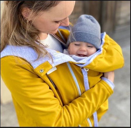 Umstands- & Baby-Tragejacke, Softshell von Viva La Mama