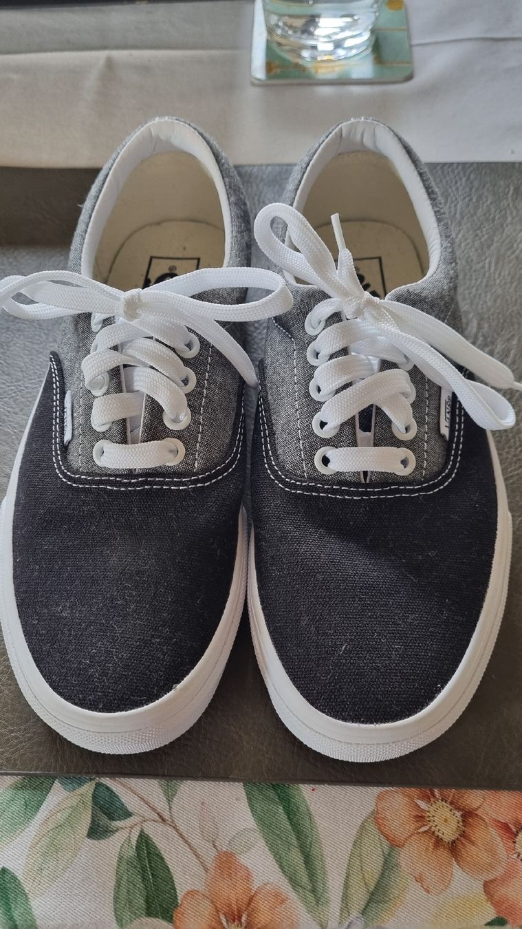 Vans Chaussures hommes: Vans baskets 38.5 – Neuf (Voir description) à Bévilard par AnnCHUK
