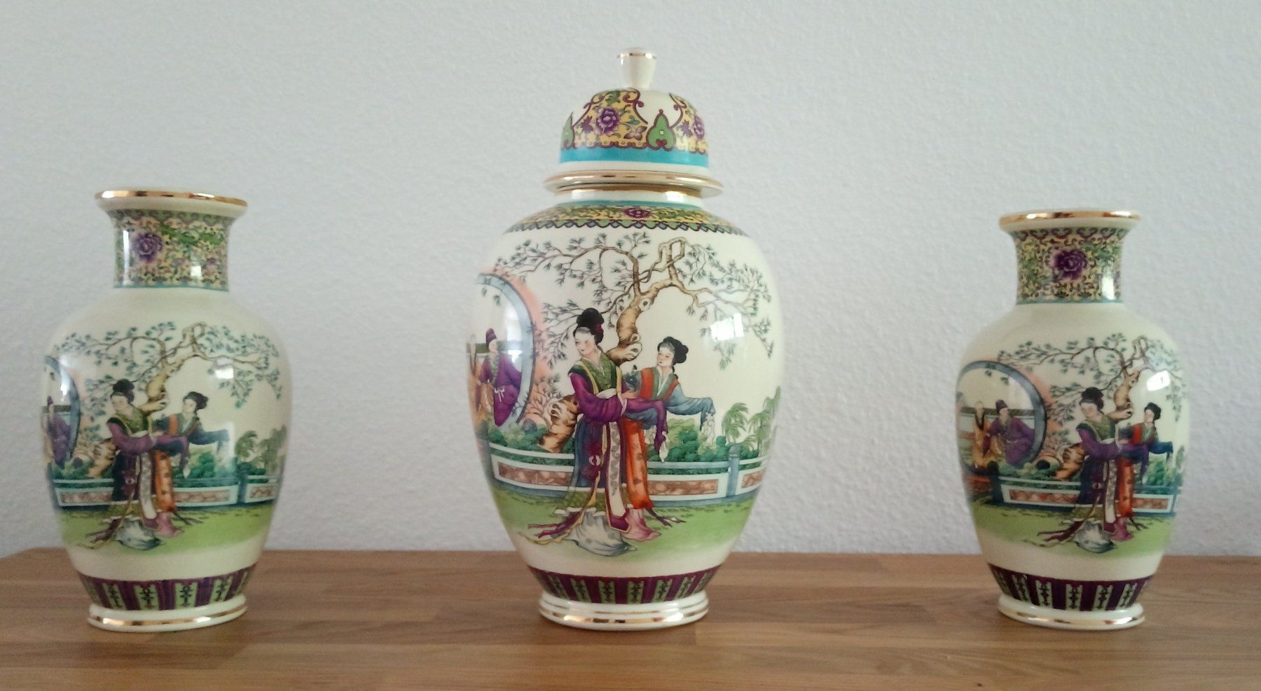 Vasi & Recipienti: Chinesische Vasen und Urne – Usato da Schwarzenburg venduto da Miri13