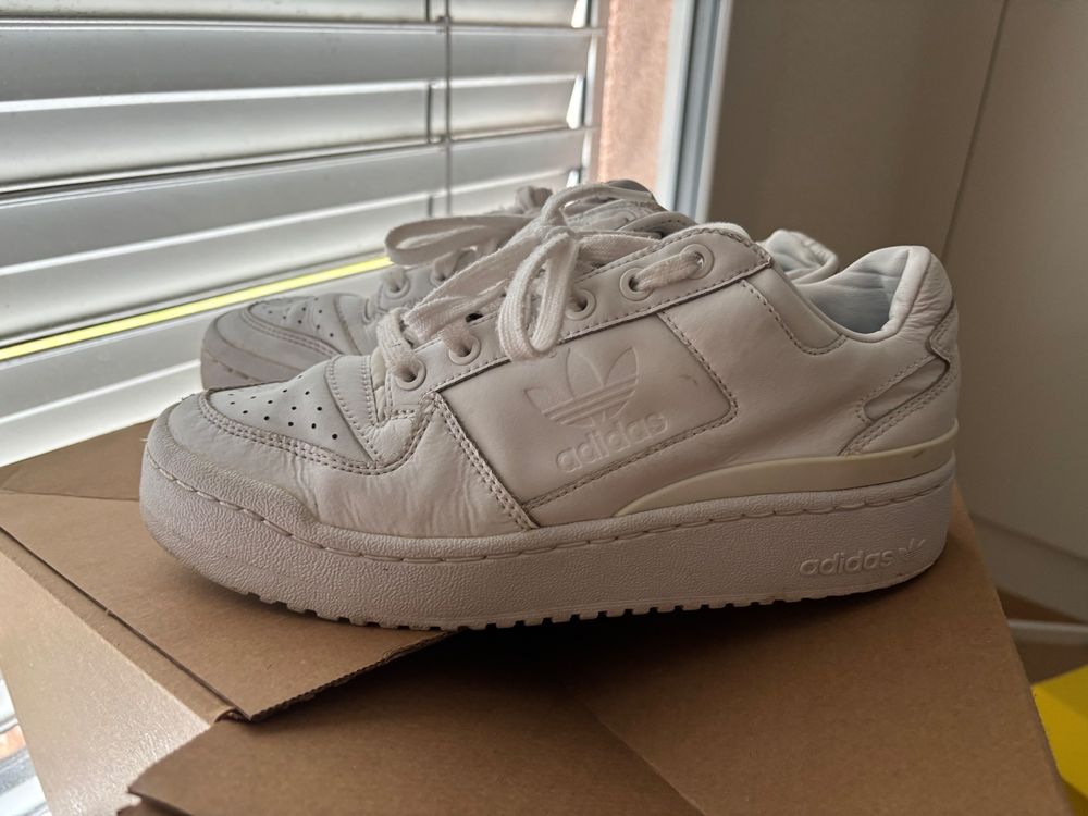 Adidas Scarpe da donna: Adidas Schuhe – Usato da Bern venduto da Iuliia_novova