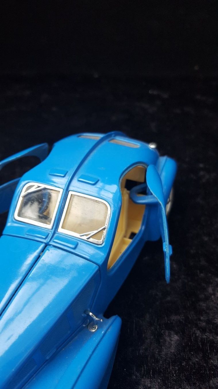 Bburago Modellini d'auto: Modellauto Bugatti 1936 – Usato da Reinach venduto da 3Guggerli 3