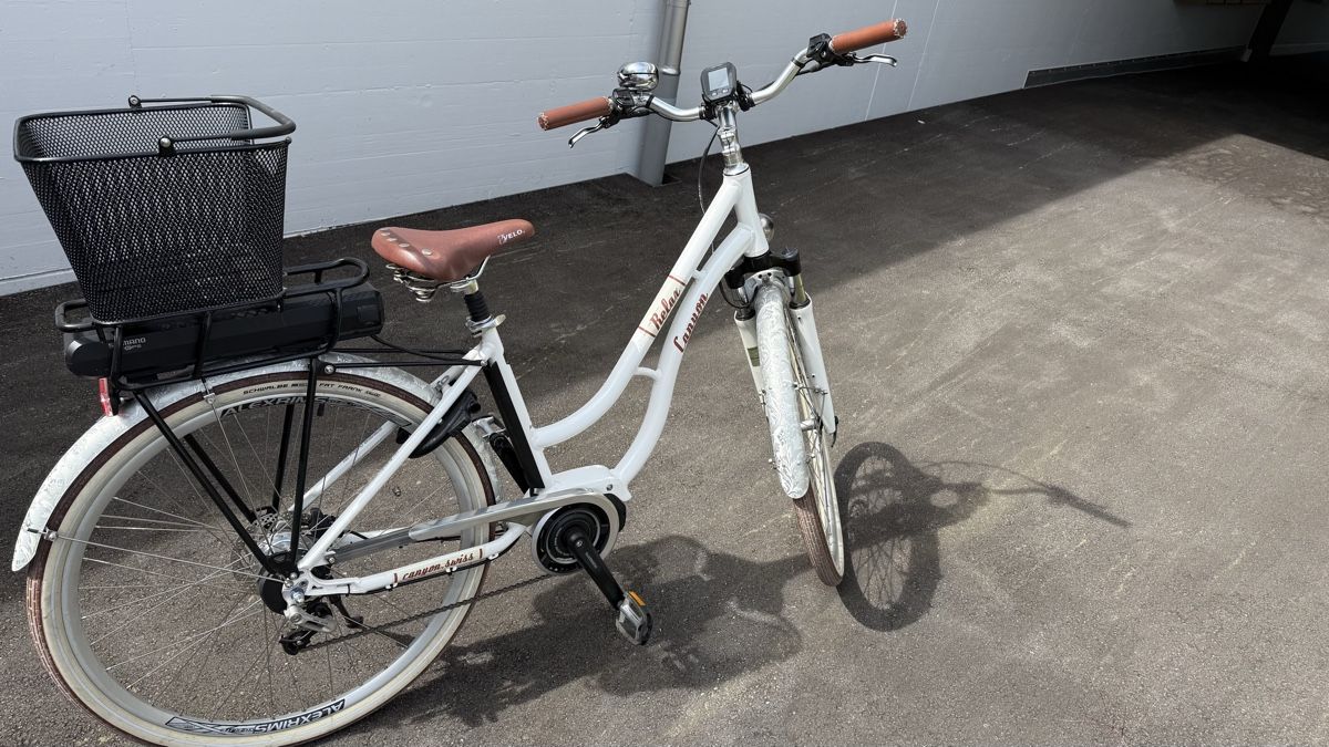 smart fahrradhelm Fernsteuerbarer Smart Fahrradhelm mit Licht