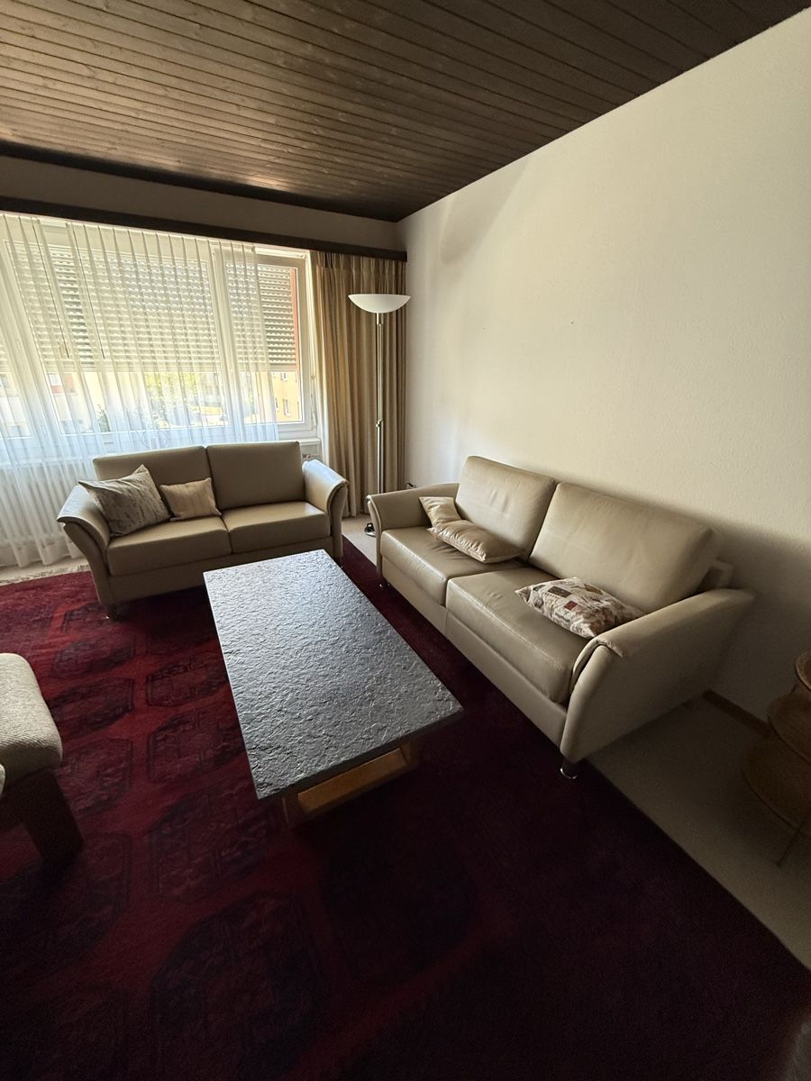 Sofas: Sofa Leder Beige – D'occasion à Seuzach par enr_rpg5 1