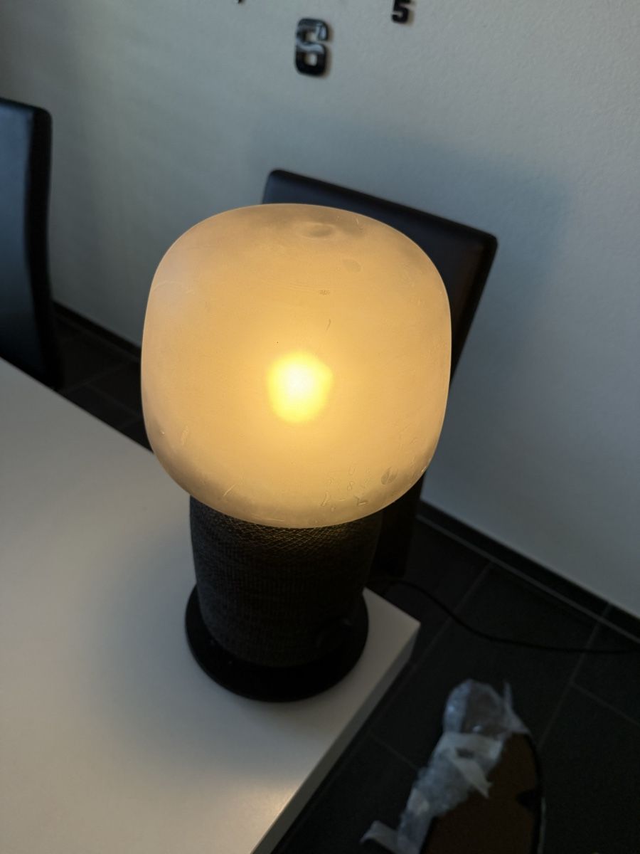Ikea Lampade: IKEA Symfonisk Sonos Tischleichte Lautsprecher schwarz – Usato da Beckenried venduto da chef3945 1
