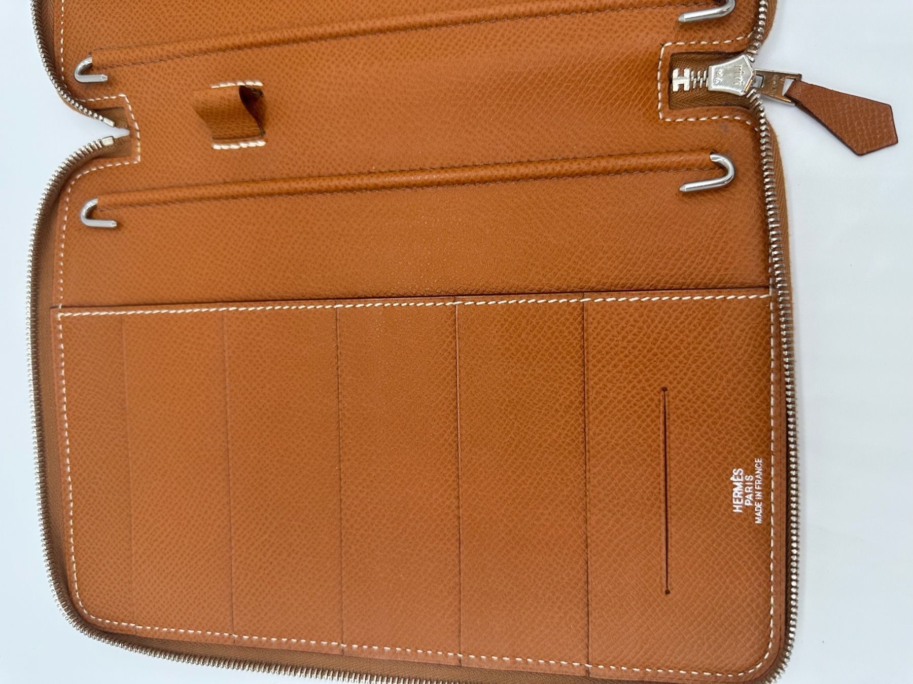 Hermès Portefeuilles: Hermès Porte-documents / Globbetrotter Zip – D'occasion à Trelex par emi_r59r 5