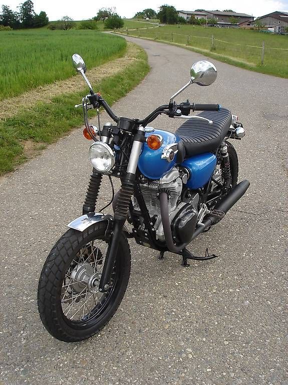Kawasaki Strada: Kawasaki W800  (Cup Version W 800) – Usato da Gelterkinden venduto da hundredmilehouse 2