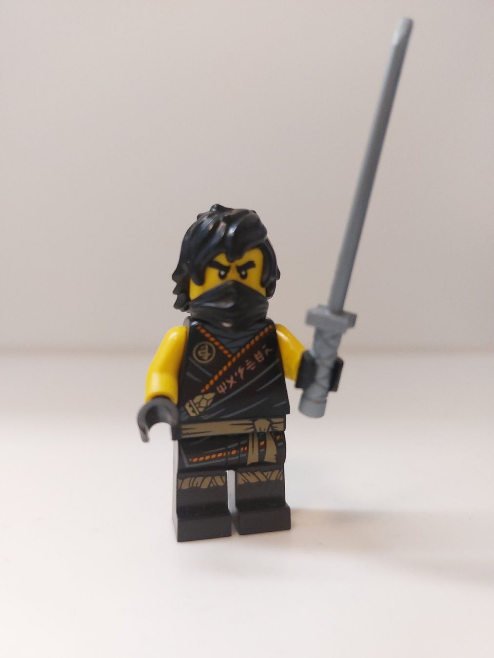 Lego Spielzeuge: LEGO Ninjago Minifigur Cole – Gebraucht aus Balterswil von Steineparadies