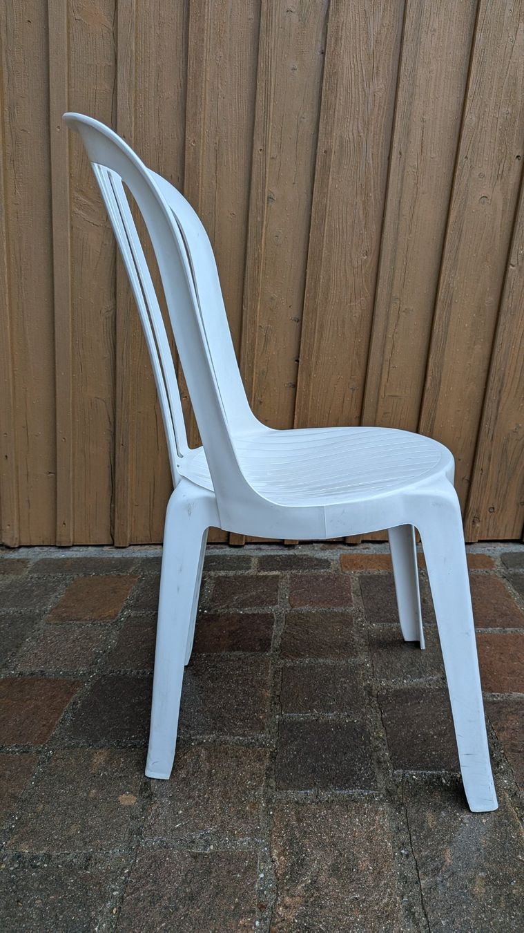 Sedie: Gartenstühle weiss Kunststoff 4 Stück – Usato da Döttingen venduto da Nik365 2
