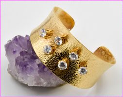 Breite Armspange mit Zirkonia 18K Vergoldet