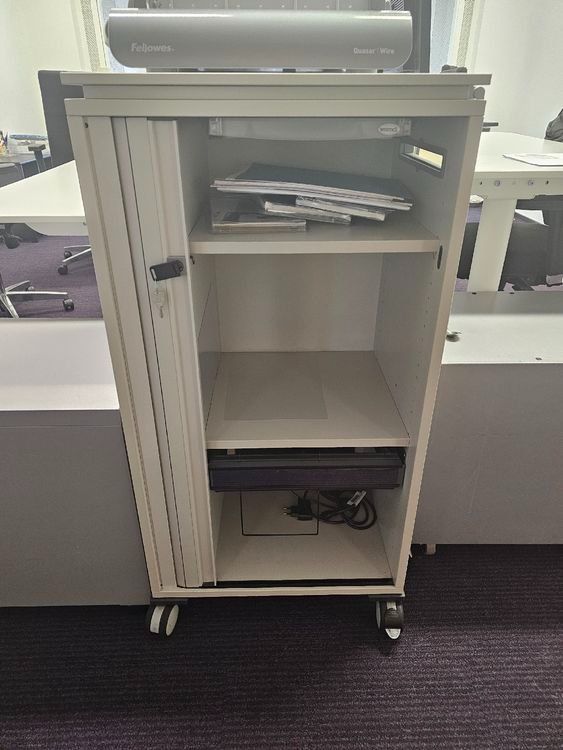 Banconi: Rollcontainer Büroschrank Steelcase – Usato da Geroldswil venduto da soalle 1