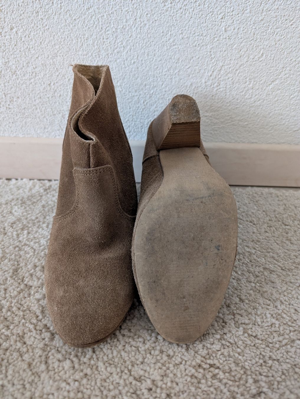Scarpe da donna: Braune Wildleder Stiefeletten, Gr. 38 – Usato da Sachseln venduto da sunday_rose91 1