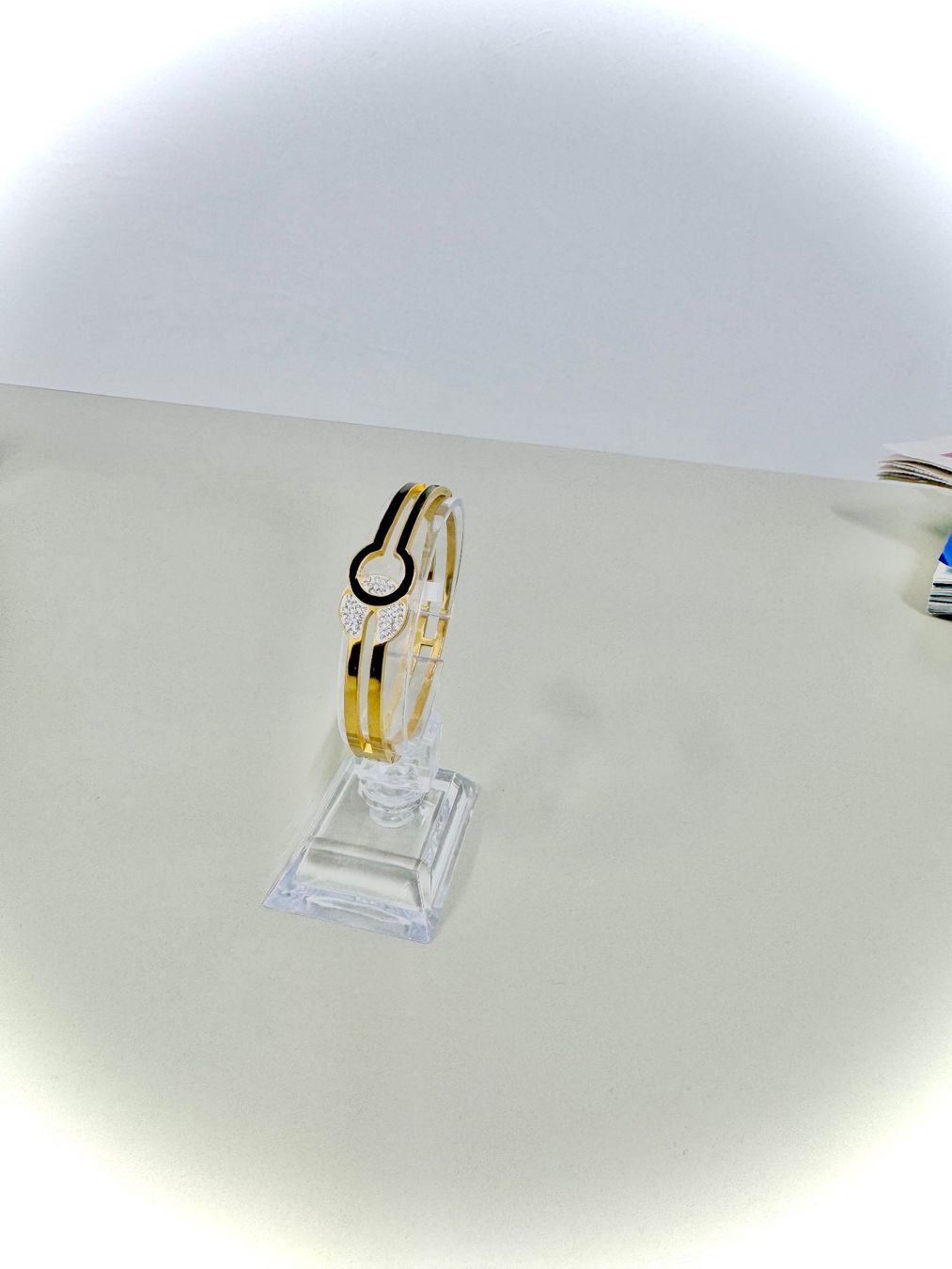 Bracciali & Braccialetti: Elegantes Armreif Goldfarben – Nuovo e nell'imballaggio originale da Grenchen venduto da JAP_Jewellery