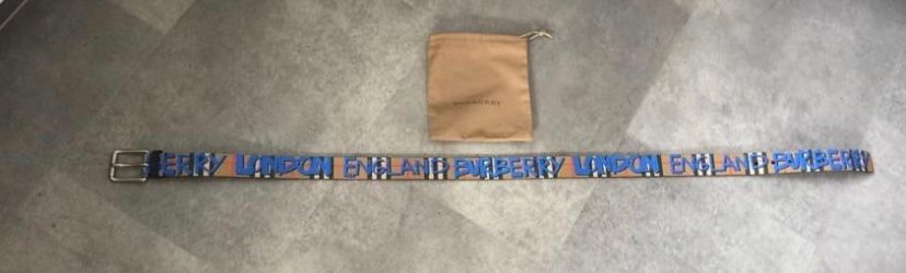 Burberry Cinture: Gurt Burberry Sonderedition neu – Usato da Bolligen venduto da Mitica