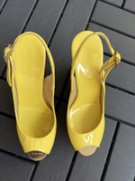 Jimmy Choo Pumps Keilabsatz Grösse 37.5 Gelb Lackleder