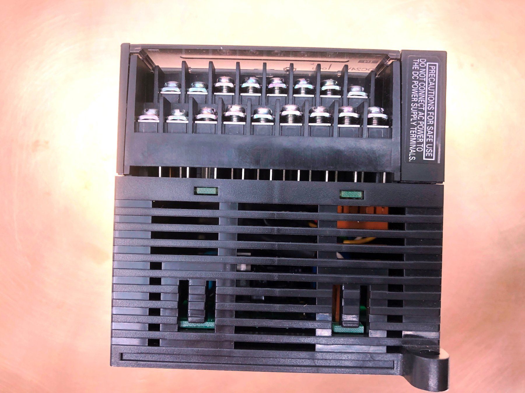 Omron Componenti elettronici: Omron SYSMAC CP1L – L14DT1-D Programmable Controller – Usato da Laufenburg venduto da Sirluger 2