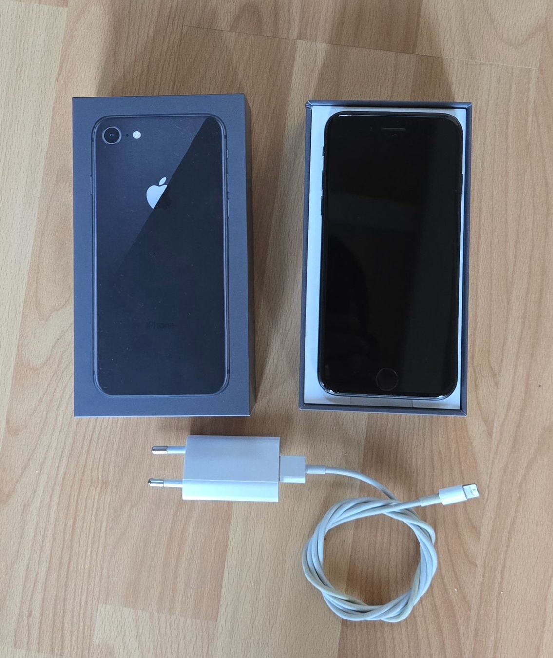 Apple Handys / Smartphones: iPhone 8 schwarz – Gebraucht aus Oberburg von Audi-Q5
