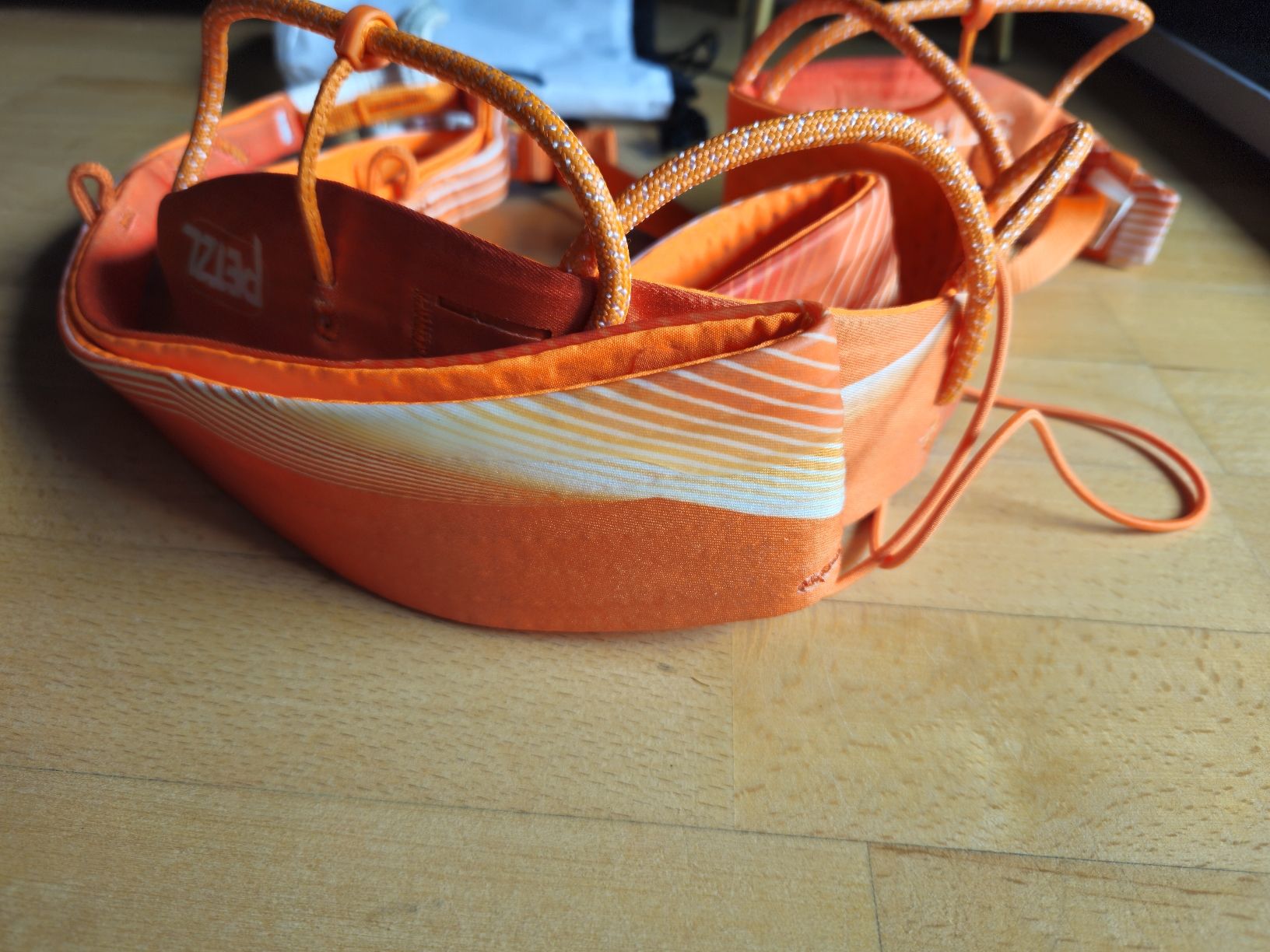 Attrezzatura da arrampicata: Klettergurt Petzl Sitta NEU – Nuovo (secondo la descrizione) da Davos Dorf venduto da Outdoor1700 1