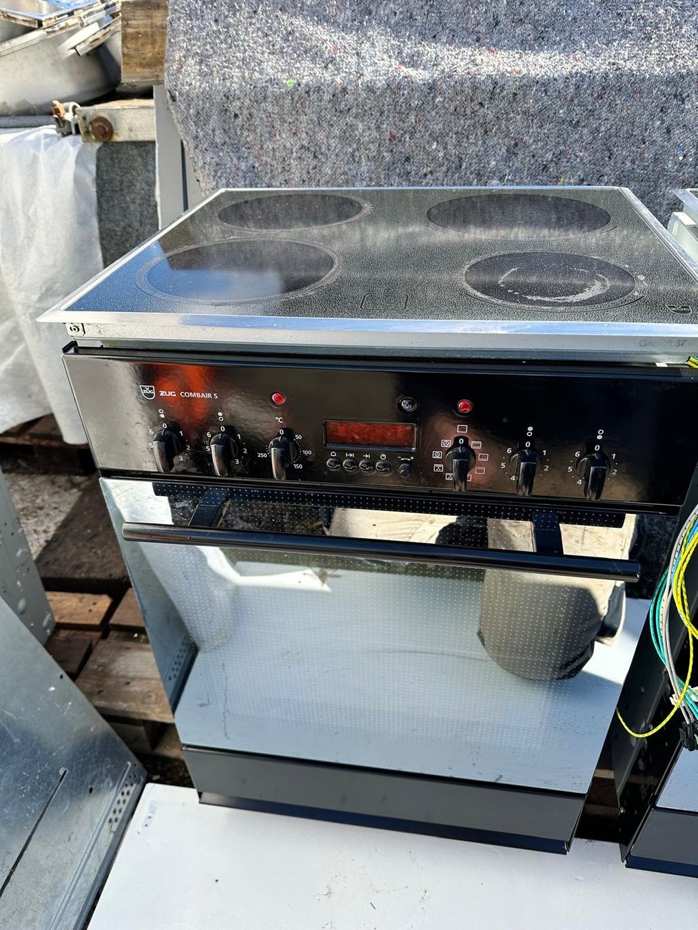 V-Zug Forni: Backofen mit Glaskeramik – Usato da Spreitenbach venduto da Space_X 2