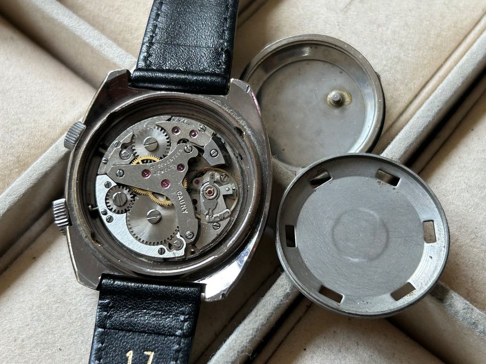 Montre Mécanique Vintage Cauny - 17 Rubis, Boîtier Doré, Bracelet Cuir Noir, Fonctionnelle