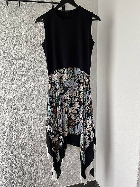 Vestiti: Maje Festliches Sommerkleid – Usato da Meisterschwanden venduto da xX3000Xx 1