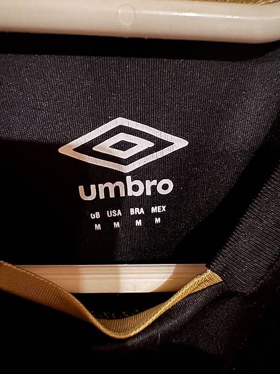Maillots de corps & Pantalons: Maillot de foot Pérou  – D'occasion à Bernex par siral05 2