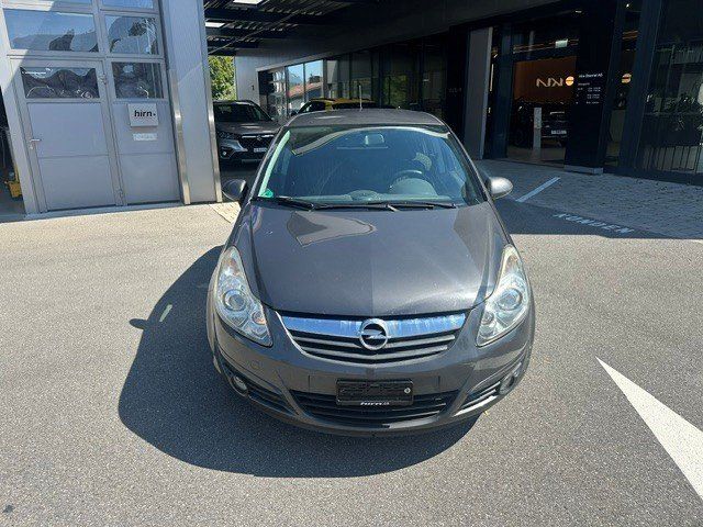 Opel Automobili: Opel Corsa Edition 111  1.4 – Usato da Oberriet SG venduto da jeepv8 4