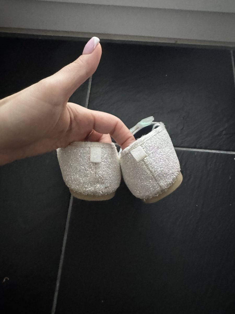 H&M Scarpe per ragazze: Ballerinas mit Elsa aus H&M 34 gr – Usato da Spreitenbach venduto da padobranac86 4