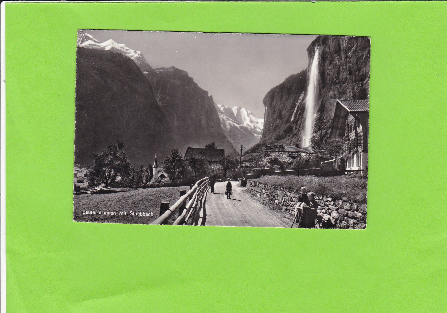 Cartoline postali: Lauterbrunnen-Staubbach-belebt – Usato da St. Peterzell venduto da neckertal