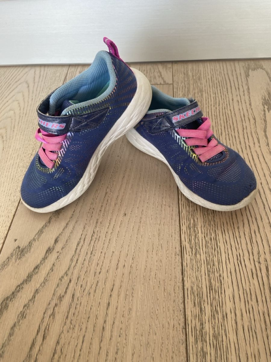 Skechers Scarpe per ragazzi: Sneaker Skechers 28 – Usato da Arbedo venduto da gregmccooper