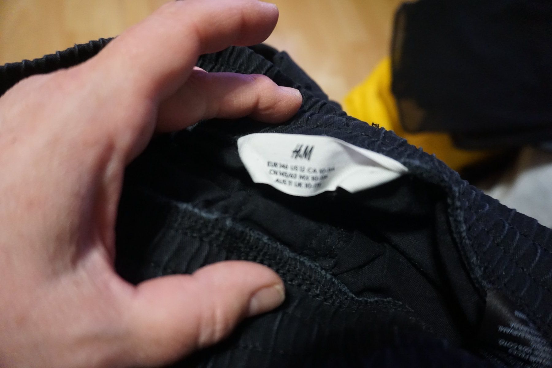 H&M Pantaloni: H&M Cargo Shorts, Schwarz, Gr.146 – Usato da Zürich venduto da einalemjena 2