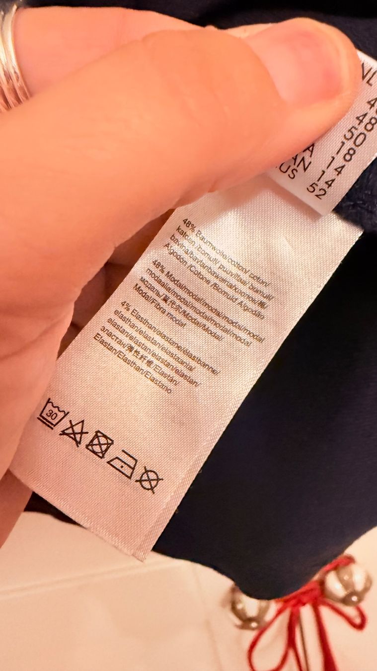 Camicette: • Bluse / Oberteil • – Usato da Basel venduto da mendoza13 4