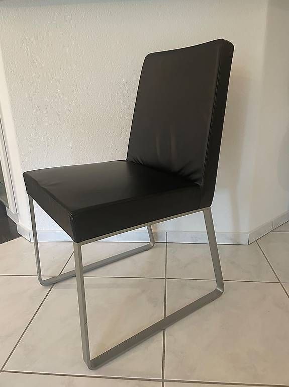 Stühle: 8Stk Wohnzimmer Stühle – Gebraucht aus Fischbach-Göslikon von gamamiro