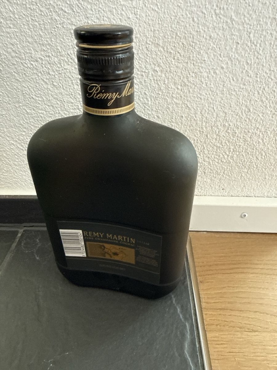 Rémy Martin Bevande alcoliche: Remy Martin VSOP Cognac – Nuovo e nell'imballaggio originale da Neuhausen venduto da DELY 2