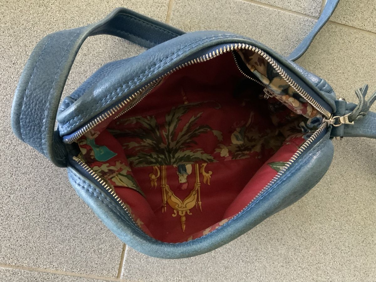 Fiona Losinger Borse da donna: Pochette von Fiona Losinger – Usato da Bern venduto da surfboard 4