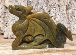 Drache aus Ozeanjaspis 510g