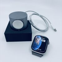 Apple Watch Series 8 45mm Steel Silver + Dock