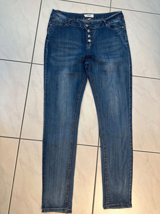 Jean Femme Taille 42 - Marque Redoute - Coupe Droite Bleue - Comme Neuf