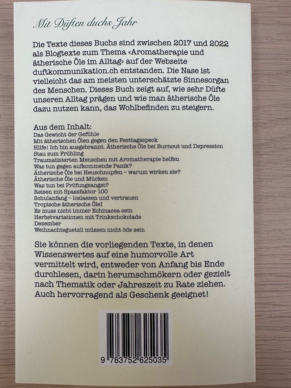 Libri: Mit Düften durchs Jahr – Nuovo (secondo la descrizione) da Watt venduto da Kfassnacht 1